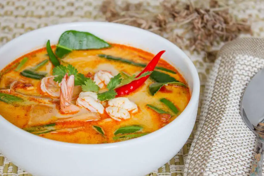 Resep Tom Yum Goong Pedas Asam Segar Khas Thailand Petualangan Rasa Otentik Di Dapur Anda